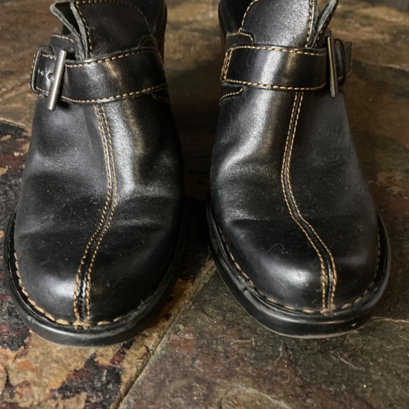 Born Black Leather Mules Stitching Heel Classic Casual Sz 6 - Picture 7 of 11